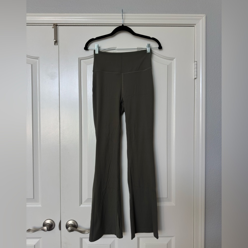 lululemon groove pant